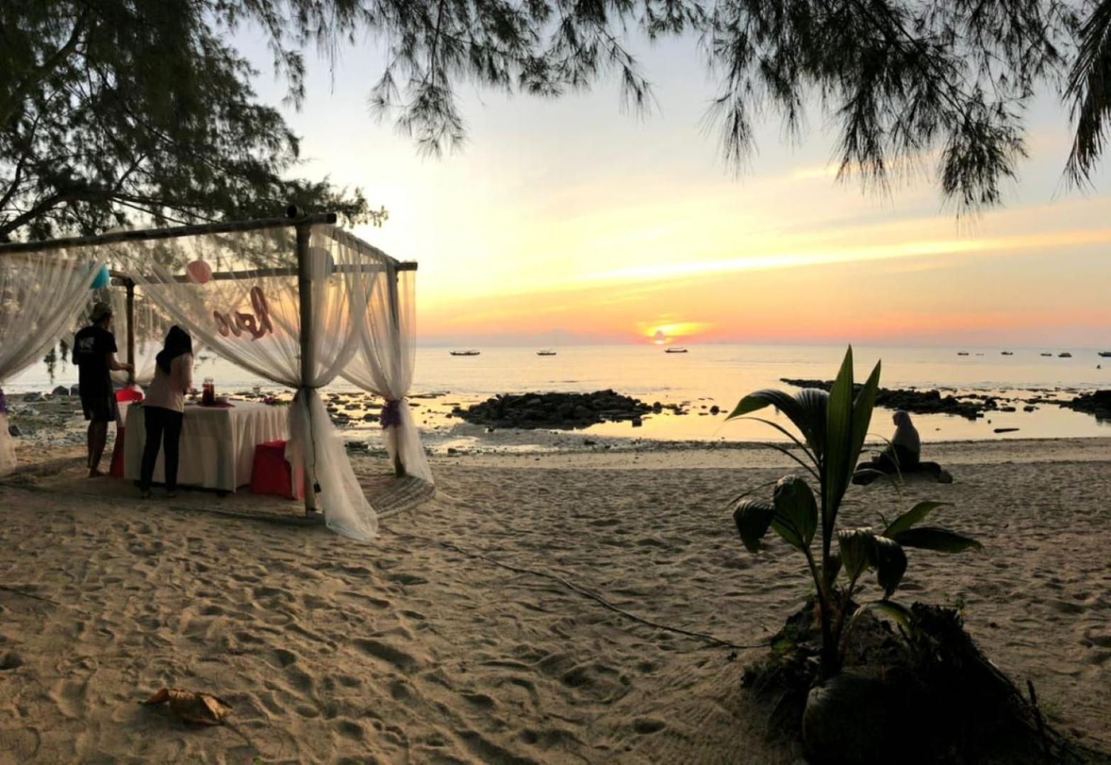 Hotel Dumba Bay Tioman Kampung Genting Exterior foto